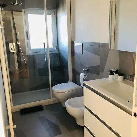 Sunrise Beach House - Sea View Montesilvano