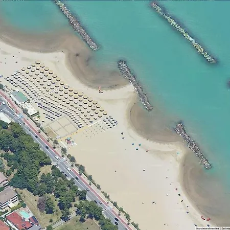 Sunrise Beach House - Sea View *